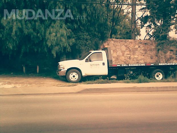 Camion de 3.5 toneladas, plataforma hidráulica